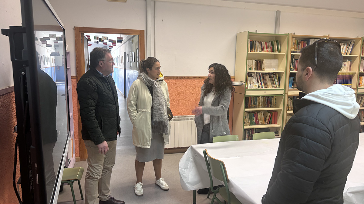 Más de 287.000 euros del Plan de Dispositivos digitales llegan a los centros educativos de Berja